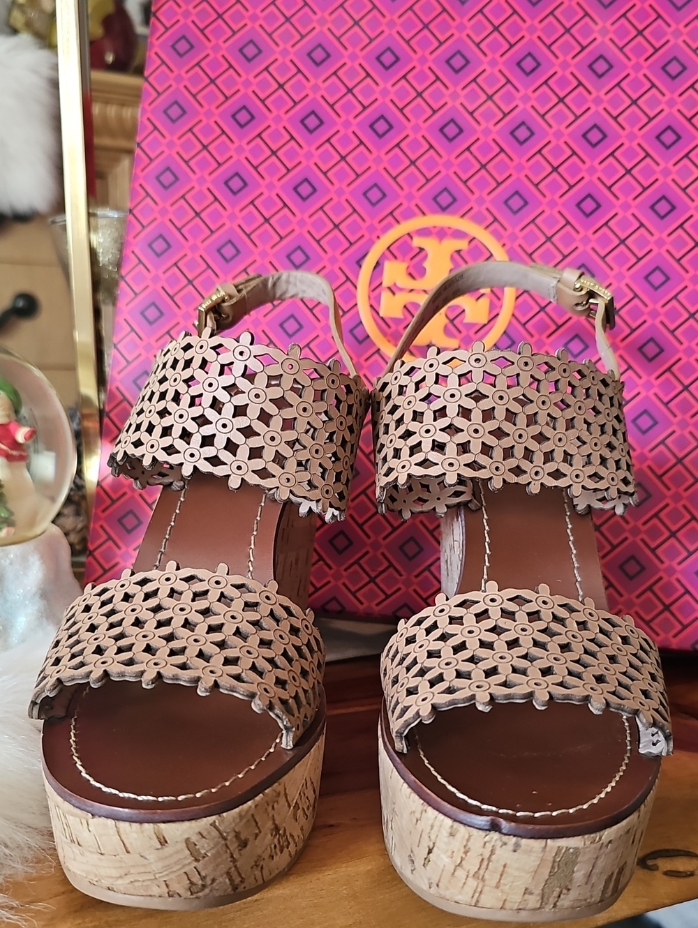 Tory Burch Pink Floral Perf 125 MM Wedge Sandals- Veg Nappa 8M
